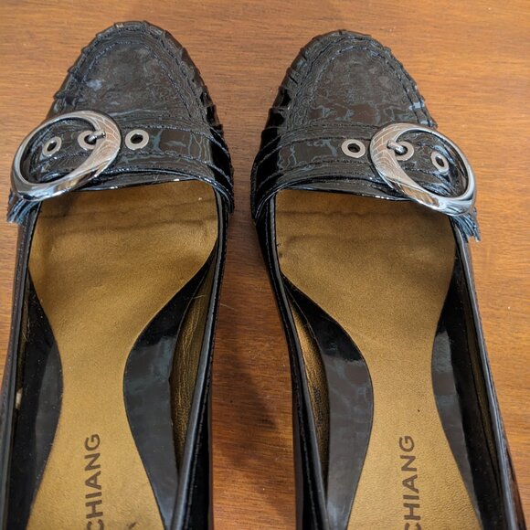 Arturo Chiang Patent Leather Heels - Picture 2 of 7